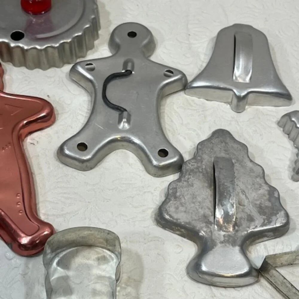 VTG 8 Various Biscuit Cookie Cutters Metal Gingerbread Man Stars Bell Tree Boot